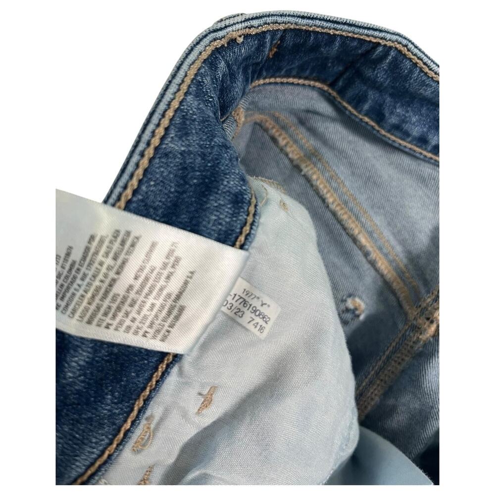 American Eagle Shorts Womens 4 Blue Denim Mom Short High Rise Frayed Hem Stretch - Picture 11 of 15